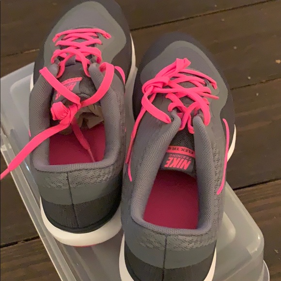 Nike Training Flex TR6 Women’s US8 - Picture 2 of 2